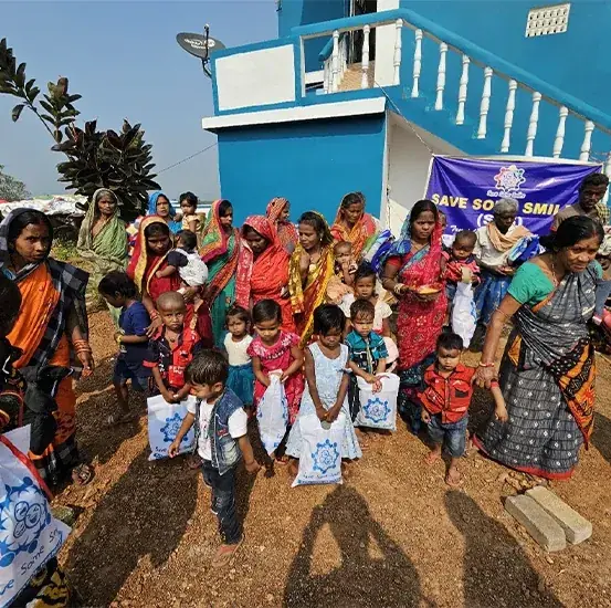 Khuntuni drive – essential donations for children and adults